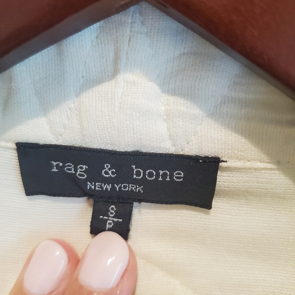 Blouse - Picture 3 of 3